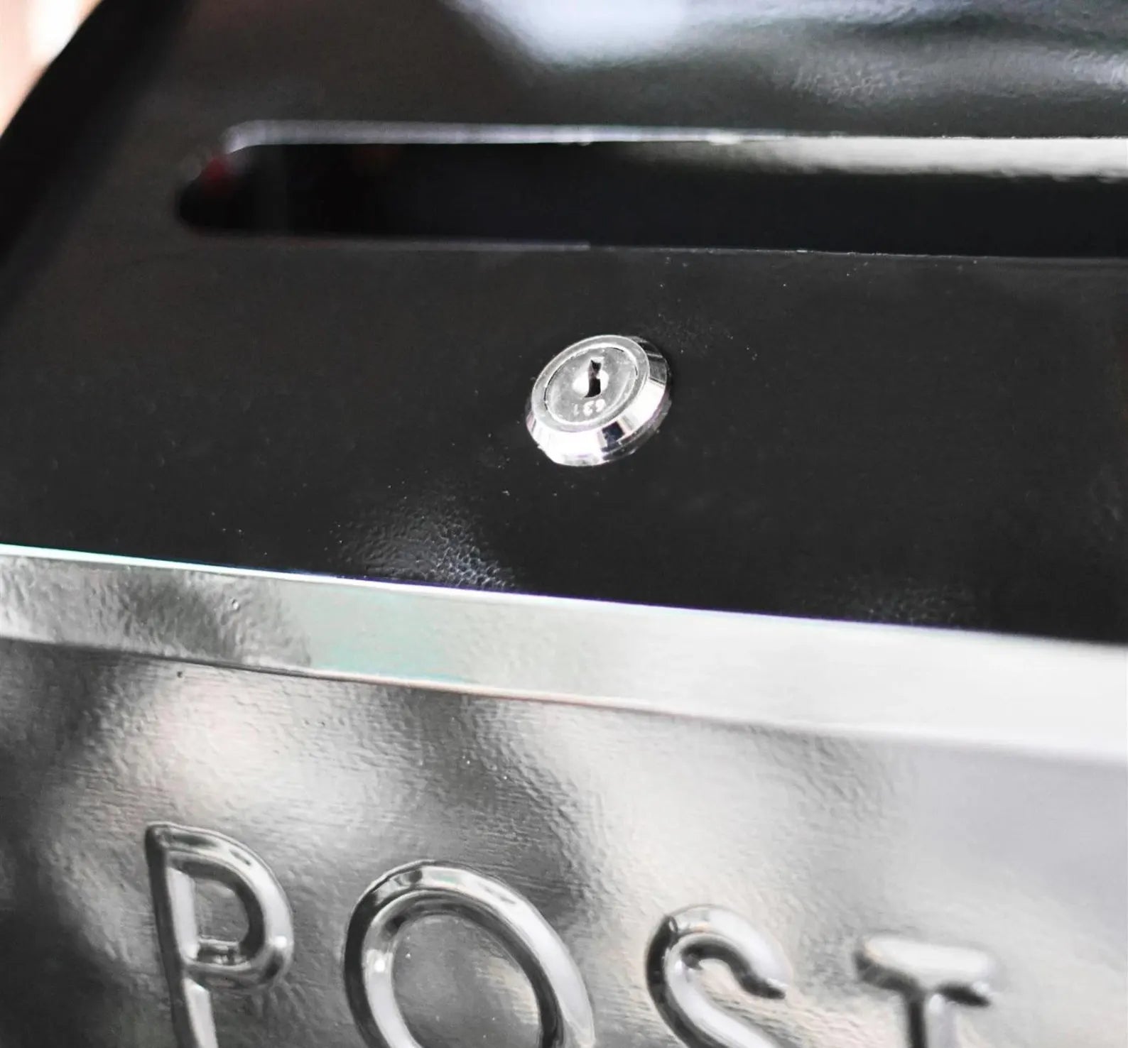Lockable Wall Mounted Post Box Secure Steel Letterbox Multiple Colours